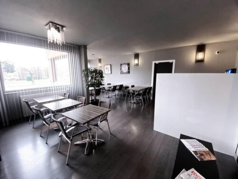 The Originals City, Hotel Ariane, Toulouse Sud Labege Экстерьер фото
